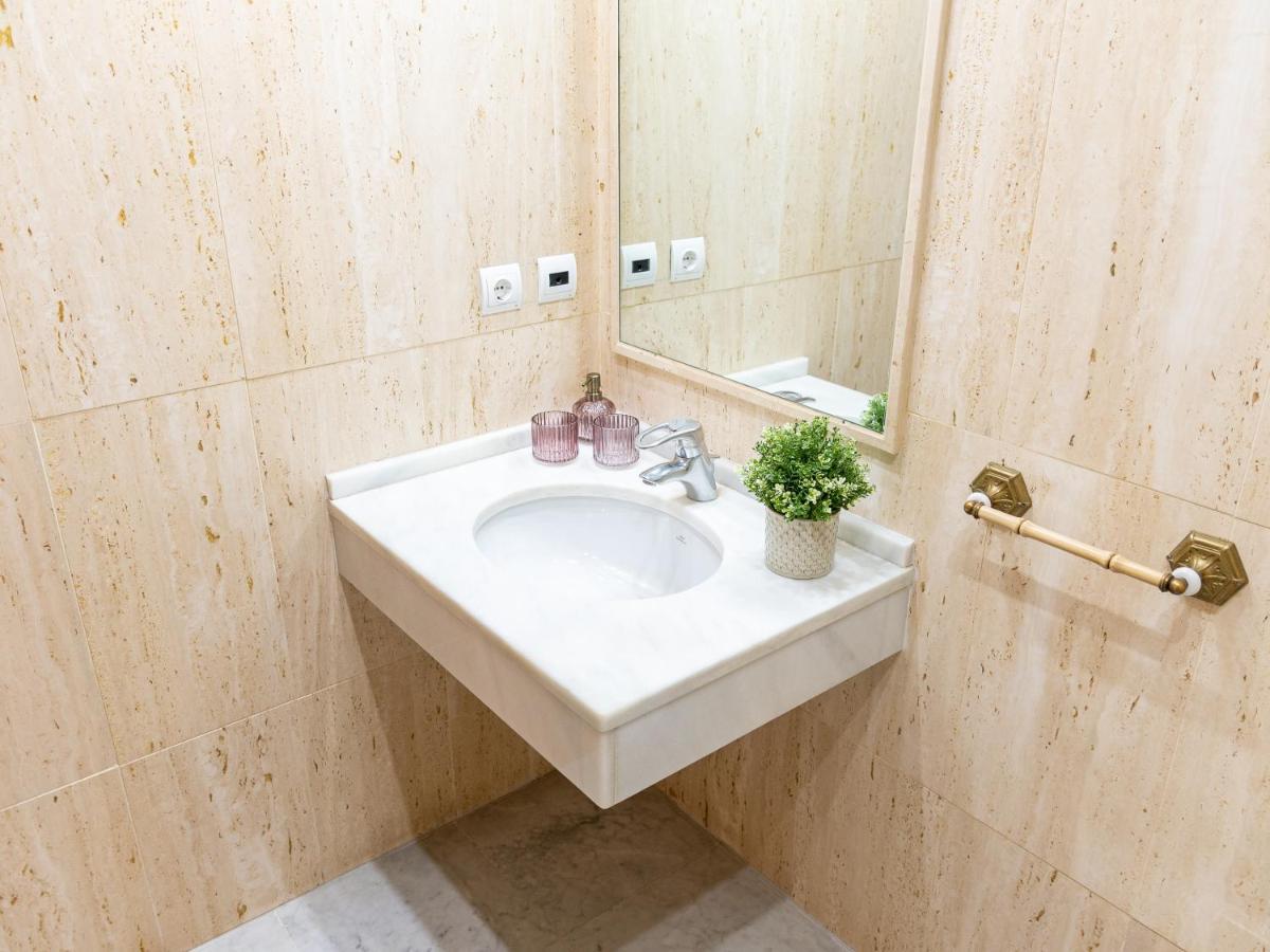 Apartament Tejares *